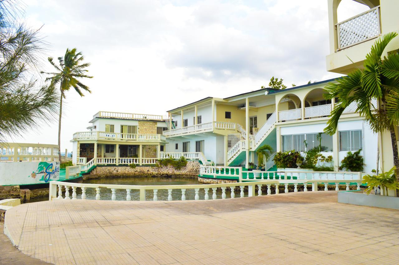 Sahara Dela Mer Inn モンテゴ・ベイ エクステリア 写真