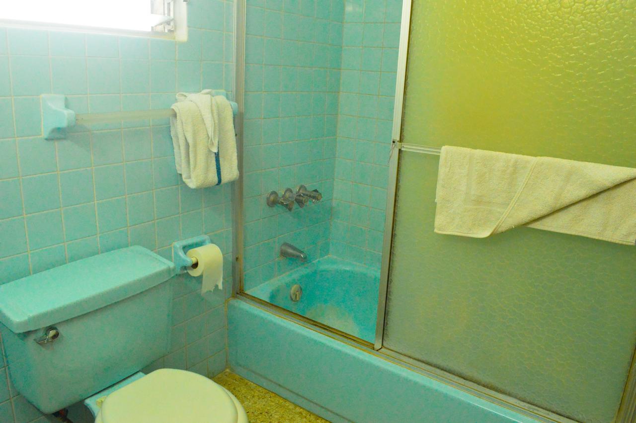 Sahara Dela Mer Inn モンテゴ・ベイ エクステリア 写真